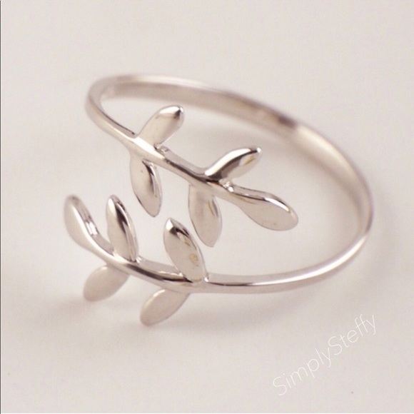 Sterling 925 Silver Leaf Ring NEW - Picture 2 of 3
